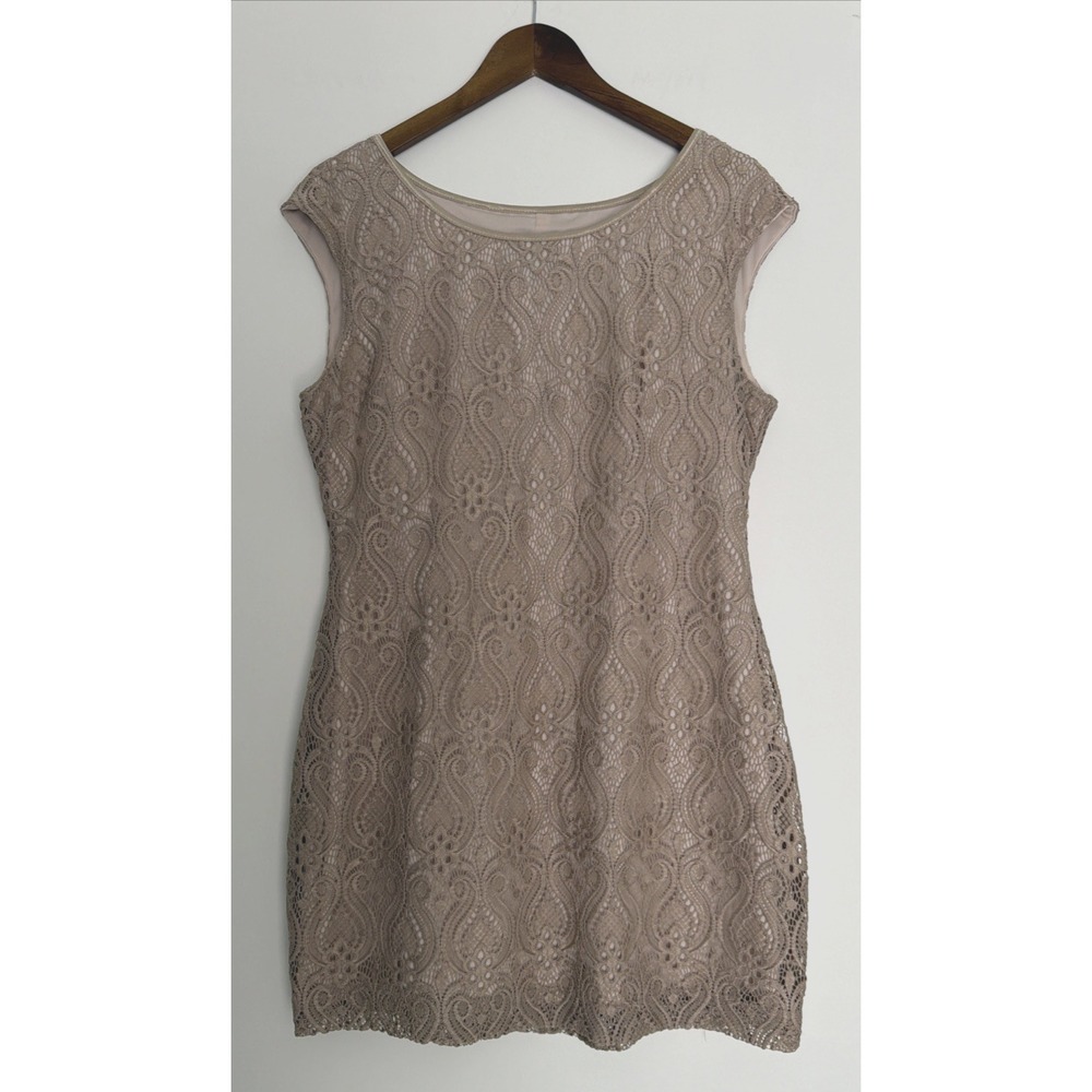 Connected‎ Apparel Women's Floral Lace Crochet Short Dress Size 12 Beige Tan